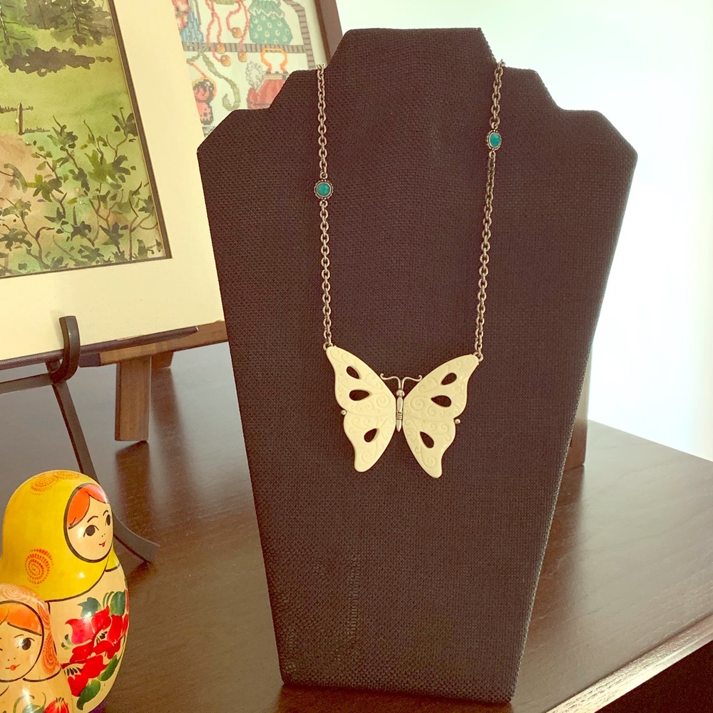 Vintage necklace.